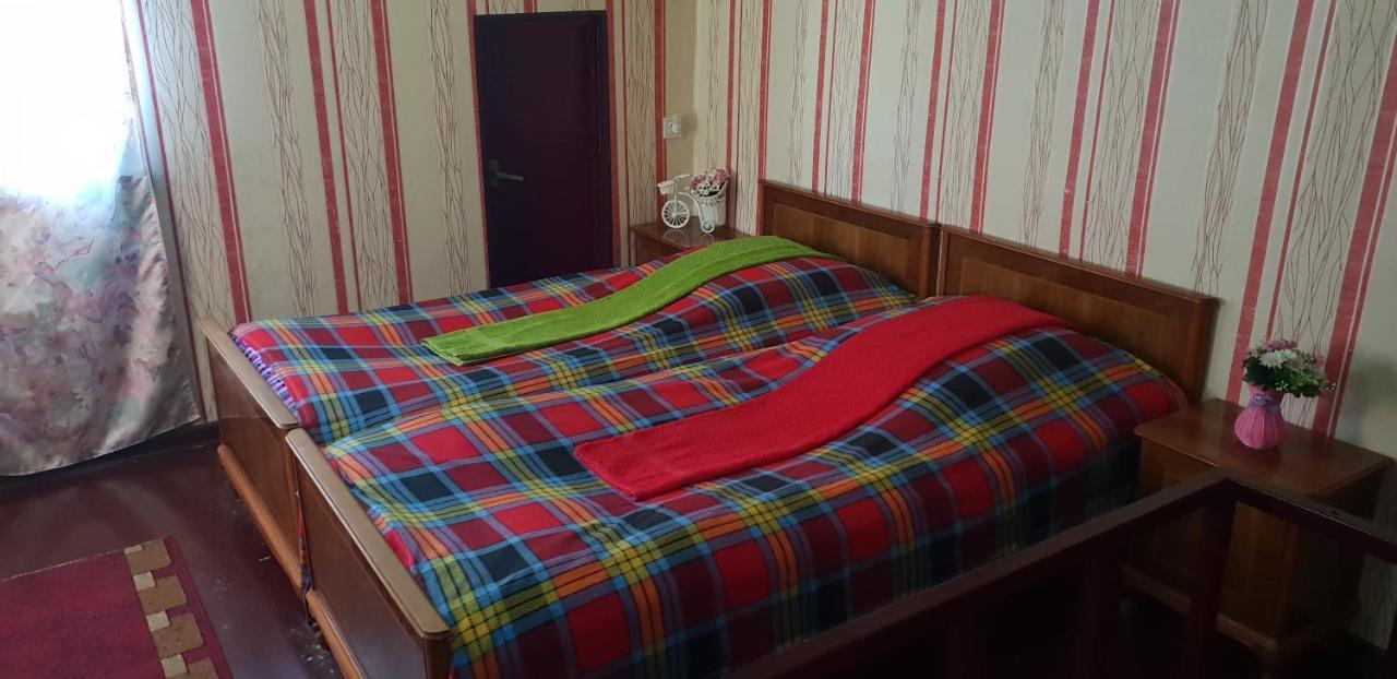 2 Santeli Turn Guest House Tiflis Exterior foto